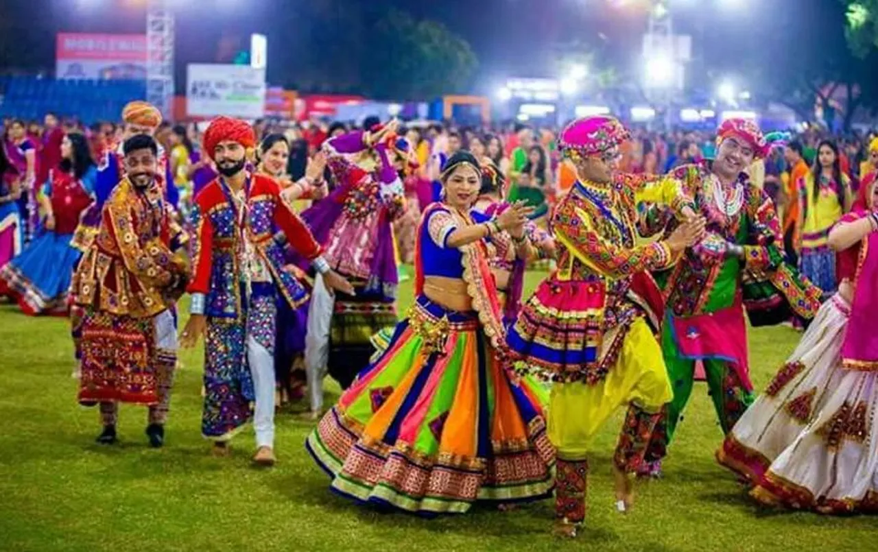 Health Benefits of Dandia-Garba: अगर आप भी डांडिया लवर हैं तो जानिए इसके सेहत के लिए गजब फायदे, यहां