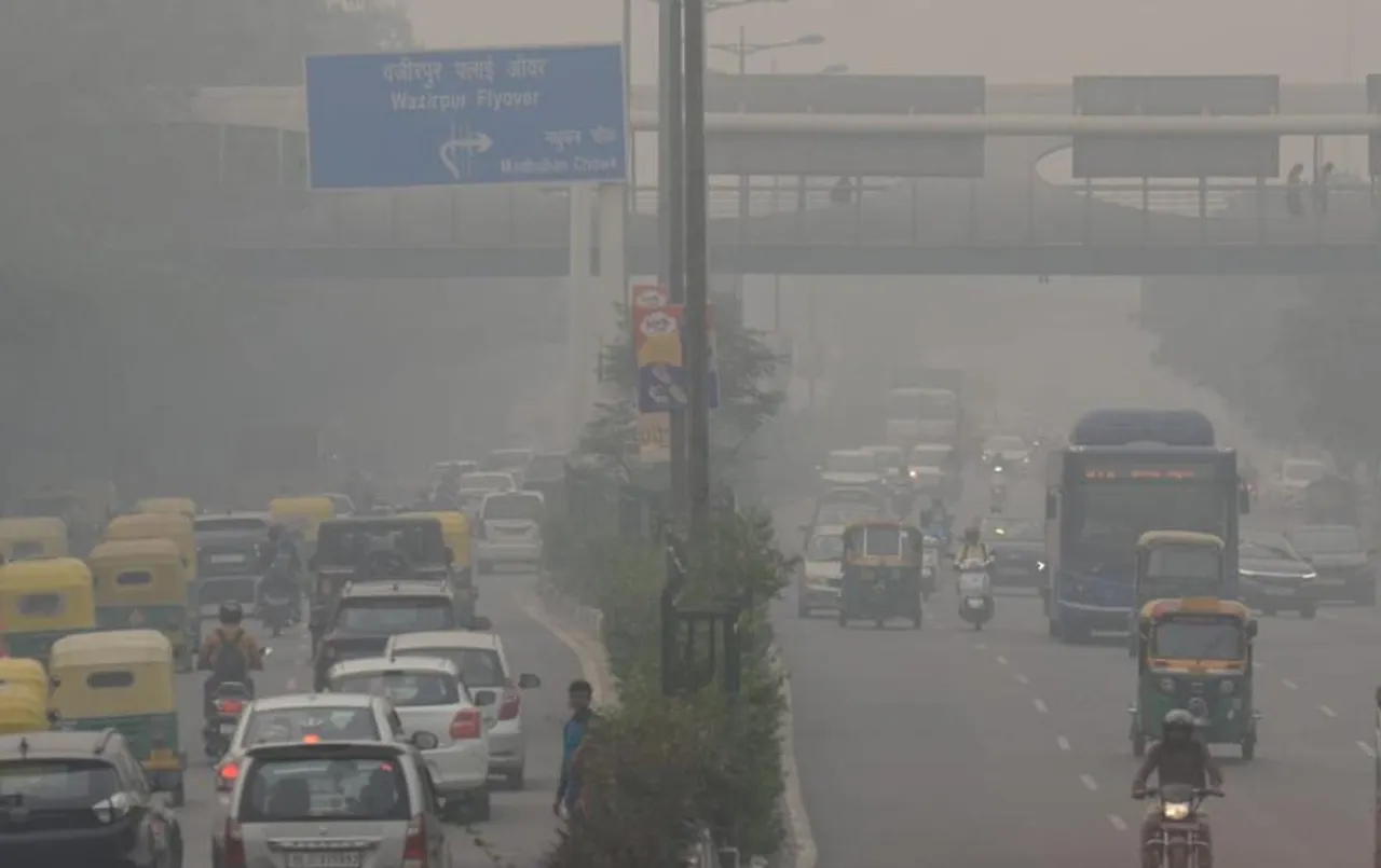 Noida Air Pollution: नोएडा में ग्रैप का उल्लंघन करने पर प्रशासन सख्त, 1.56 करोड़ का वसूला जुर्माना