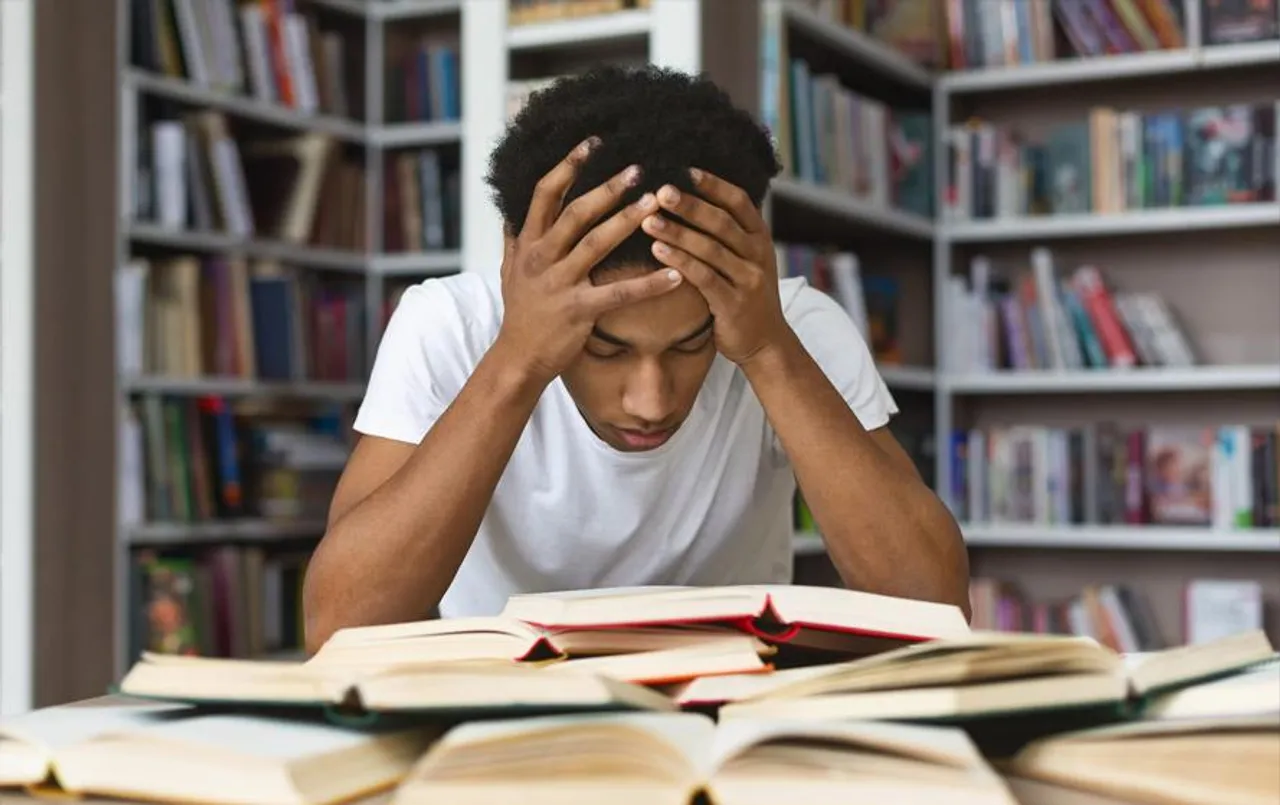 Exam Tips: एग्जाम की तैयारी के बावजूद आते हैं कम मार्क्स, तो ये 4 टिप्स करेंगे आपकी मदद