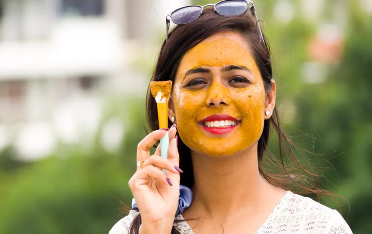 Narak Chaturdashi Ubtan: इस दिन घर पर ऐसे तैयार उबटन, लगाने से खिल उठेगा आपका चेहरा