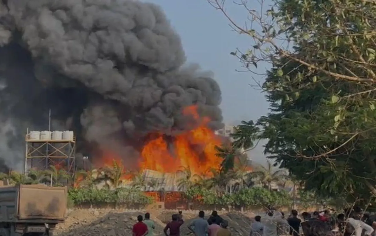 राजकोट के गेमिंग जोन में आग से 28 की मौत: 10 लोगों को रेस्क्यू किया, झुलसने से शवों की नहीं हो सकी शिनाख्त