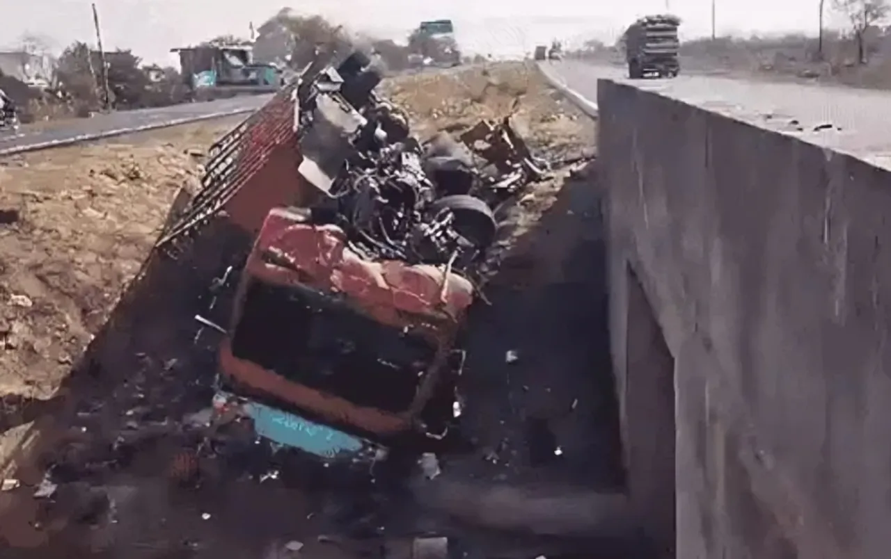 गुना में दर्दनाक हादसा: पुलिया से नीचे गिरा ट्रक, 4 की मौत, 3 गंभीर घायल