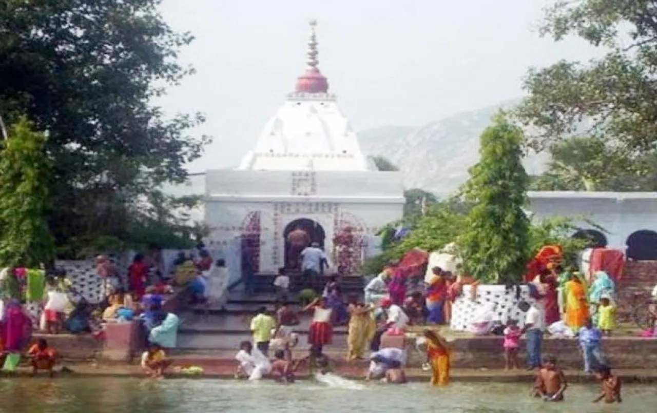 Handia Sun Temple: ये है रहस्यमयी सूर्यमंदिर, जहां स्नान करने मात्र से मिलती है कुष्‍ठ रोग से मुक्ति!