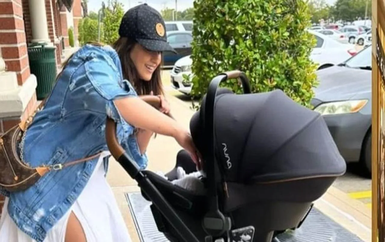 Ileana D'Cruz: पहली बार अपने बेटे कोआ के साथ लंच पर बाहर गईं इलियाना, सामने आई ये तस्वीरें