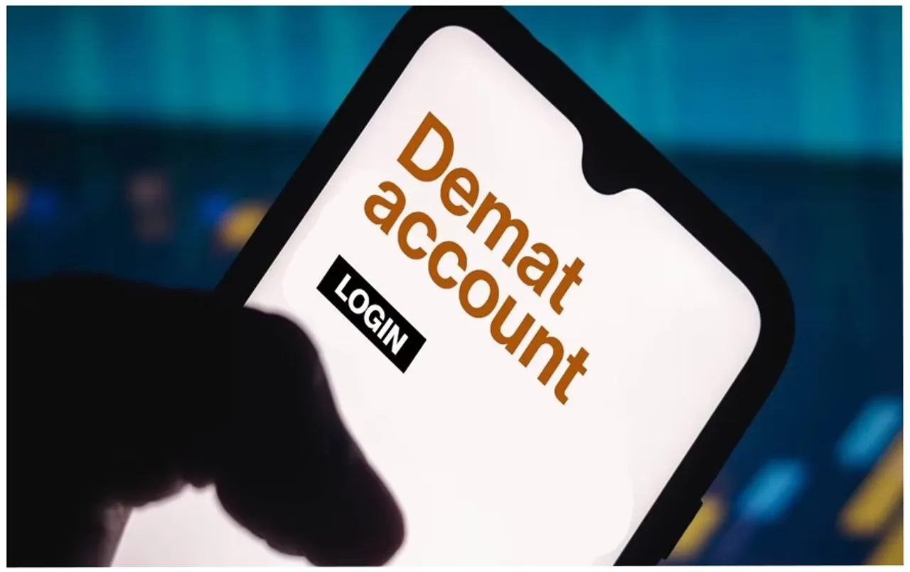 Demat Account: महिलाओं के लिए बैंक खाते नहीं डीमैट अकाउंट है अधिक फायदेमंद, टैक्स पर मिलेगी इतनी छूट