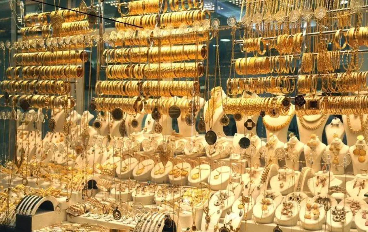 Indore Mandi Bhav: गोल्ड ने फिर पकड़ी रफ्तार; चांदी ने भी छुड़ाए लोगो के पसीने; जानें क्या है नए रेट