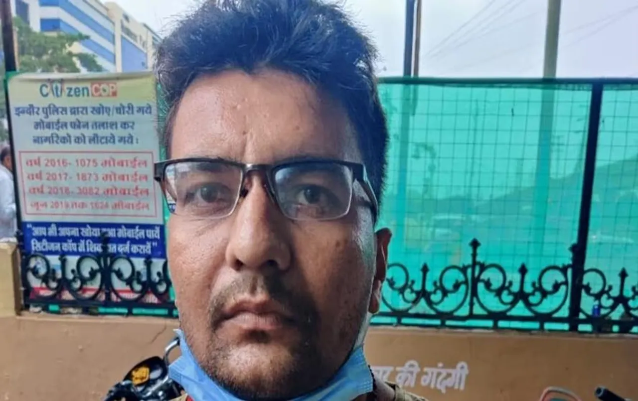 Indore: इंदौर का फर्जी डिप्टी कमिश्नर हुआ गिरफ्तार, जो अलग-अलग नंबरों से रेस्टोरेंट संचालकों को देता था धमकी