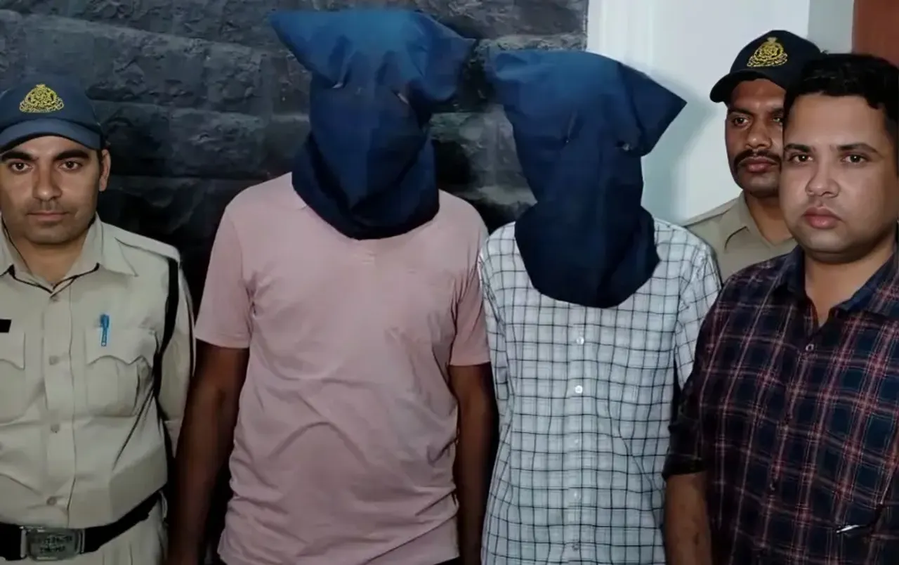 DAVV इंदौर पेपर लीक मामले में खुलासा: अक्षय बम के कॉलेज से ही लीक हुआ था MBA का पर्चा; 3 लोग गिरफ्तार