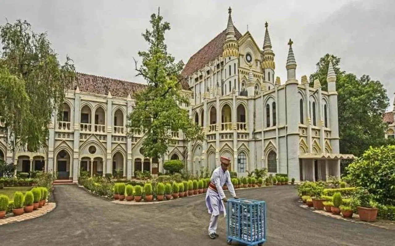 Jabalpur High Court ने नीट याचिका पर सुनवाई से किया इनकार: कहा- इस मामले को लेकर कोई जल्दबाजी नहीं; SC ने दिया ये जवाब