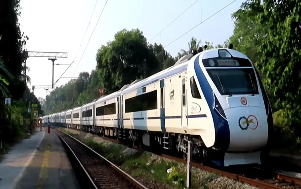 Kasaragod Trivandrum Vande Bharat: रेलवे की र‍िपोर्ट में बड़ा खुलासा, कासरगोड त्रिवेंद्रम सबसे अच्छा प्रदर्शन करने वाली वंदे भारत एक्सप्रेस ट्रेन