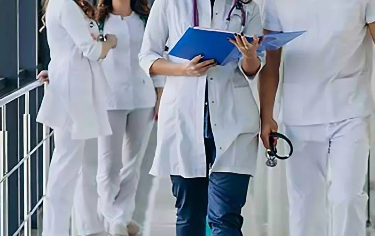 MP नर्सिंग घोटाला: CBI जांच में अनफिट मिले नर्सिंग कॉलेजों पर बड़ी कार्रवाई: 66 कॉलेज को बंद करने के आदेश