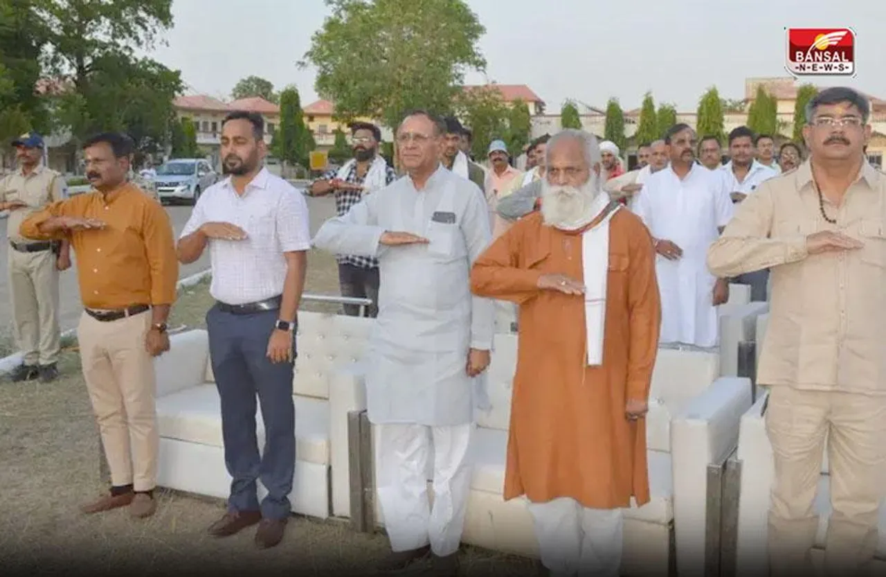 MP RSS News: आरएसएस के कार्यक्रम में सरकारी अधिकारियों के शामिल होने पर कांग्रेस-भाजपा में वाकयुद्ध