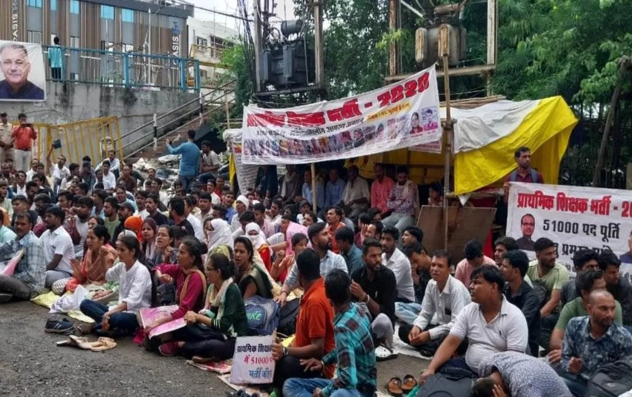 अब उम्मीदवार क्या करें: हाईकोर्ट के आदेश के बाद भी नहीं बन पा रहे शिक्षक, दो दिन बचे पर अब तक शुरु नहीं भर्ती प्रक्रिया