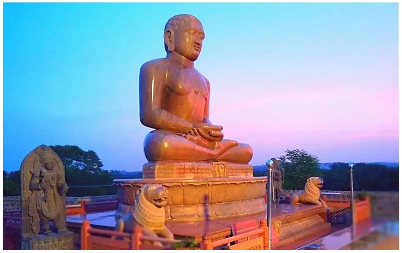 Mahavir Jayanti: जैन धर्म के 24 वें तीर्थंकर महावीर स्वामी के साथ आज भी होती है राक्षस की पूजा, जानिए पूरी कहानी