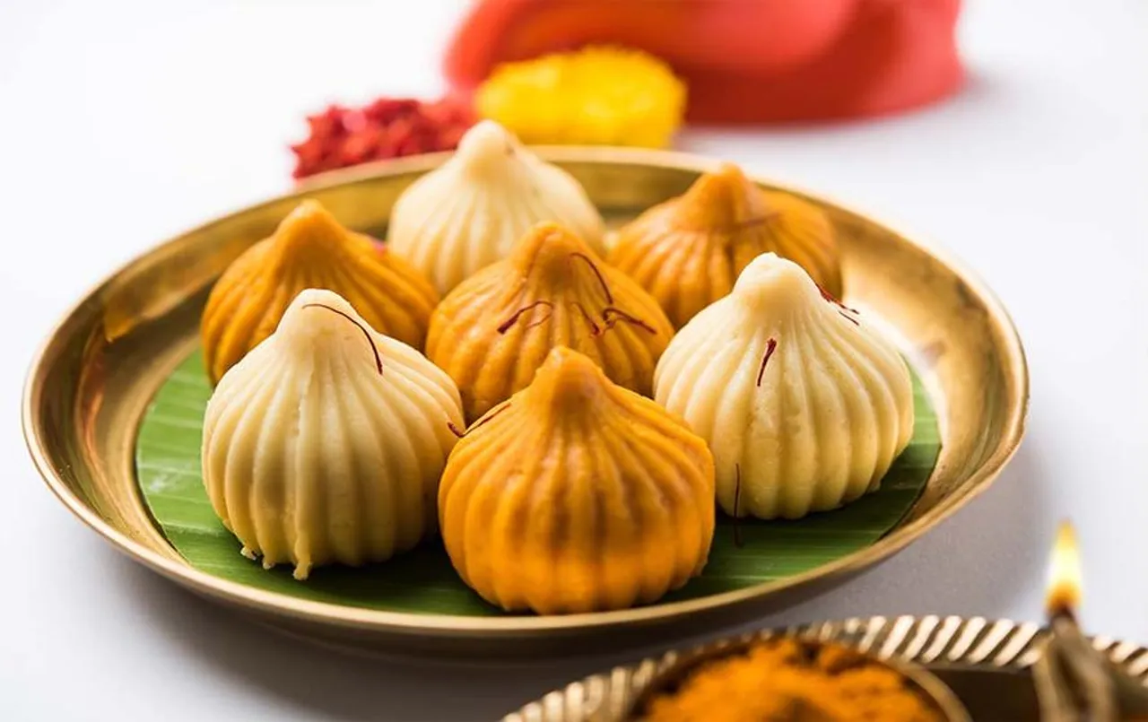 Modak Recipe: बप्पा के भोग के लिए बनाए मूंगफली के मोदक, जानिए बनाने की विधि