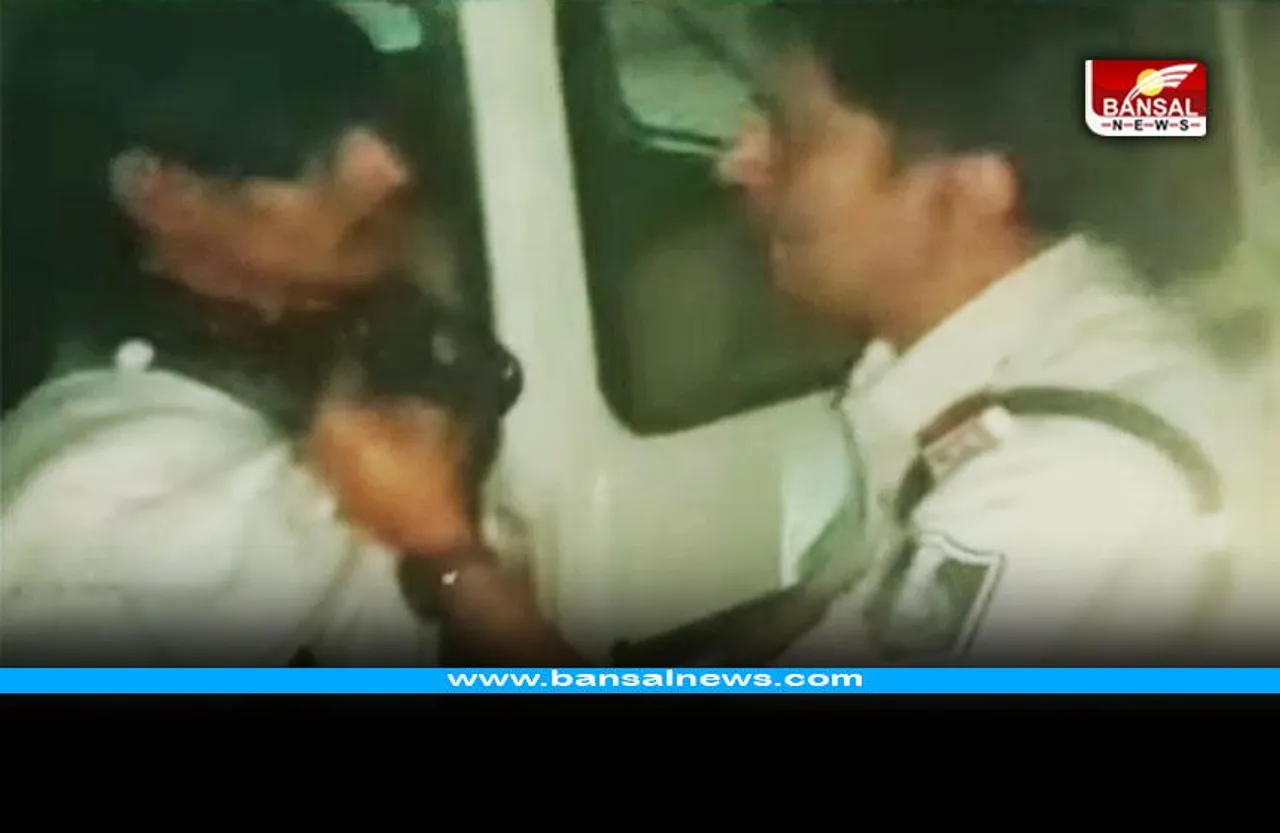 Morena News : SI की दबंगई का वीडियो सोशल मीडिया पर हुआ वायरल