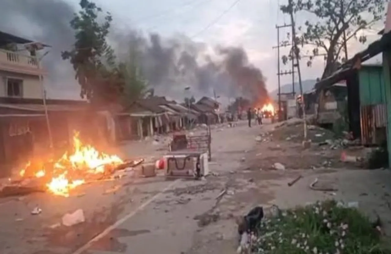 Manipur Violence Case: मणिपुर के इस इलाके में फिर भड़का दंगा, 9 लोगों की हमले में मौत