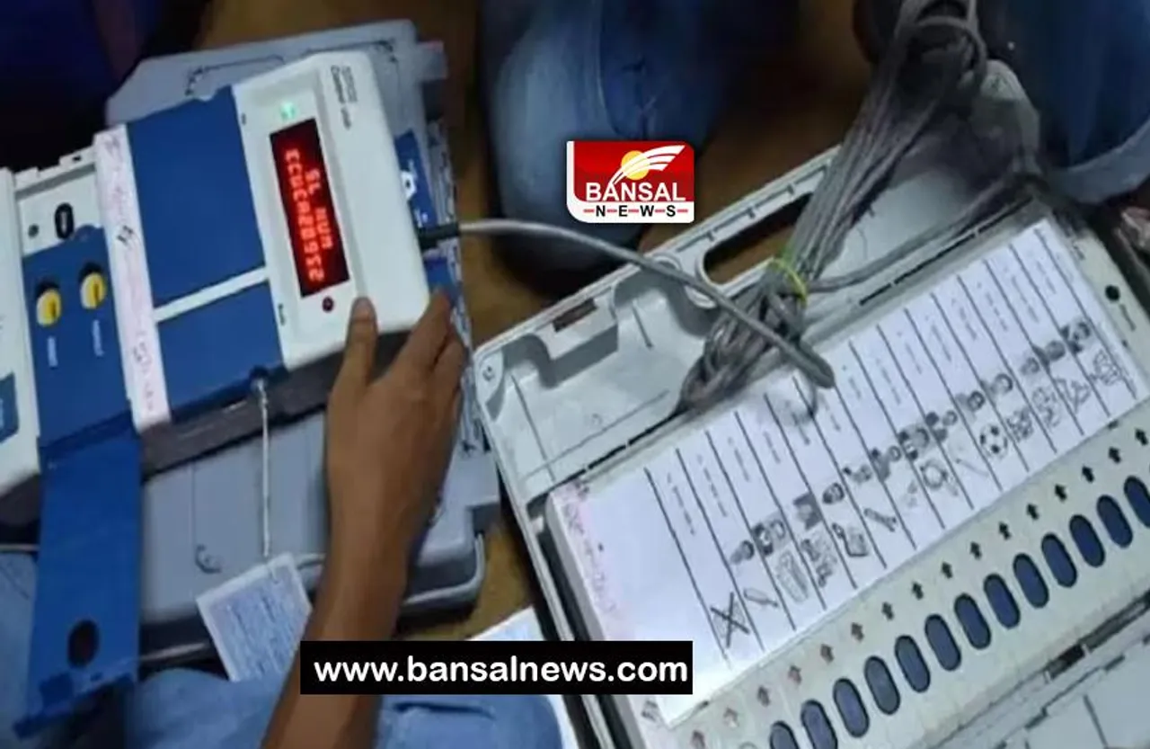 UP Elections Update:  दो उम्मीदवार आजमा रहे अपनी किस्मत, सुबह से शुरू हुआ मतदान