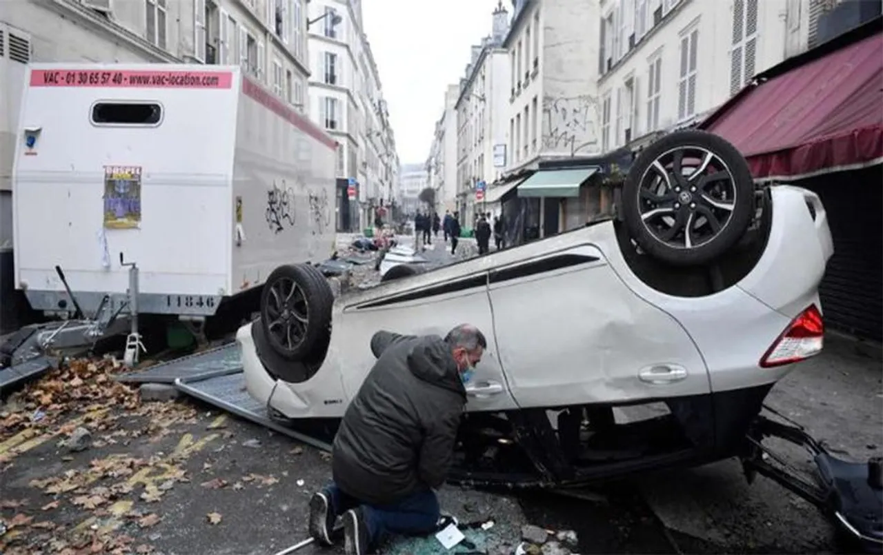 Insurance Claim: दंगों में जले वाहनों की भरपाई का इस तरह मिलेगा इंश्योरेंस क्लेम, जानिए पूरी प्रोसेस