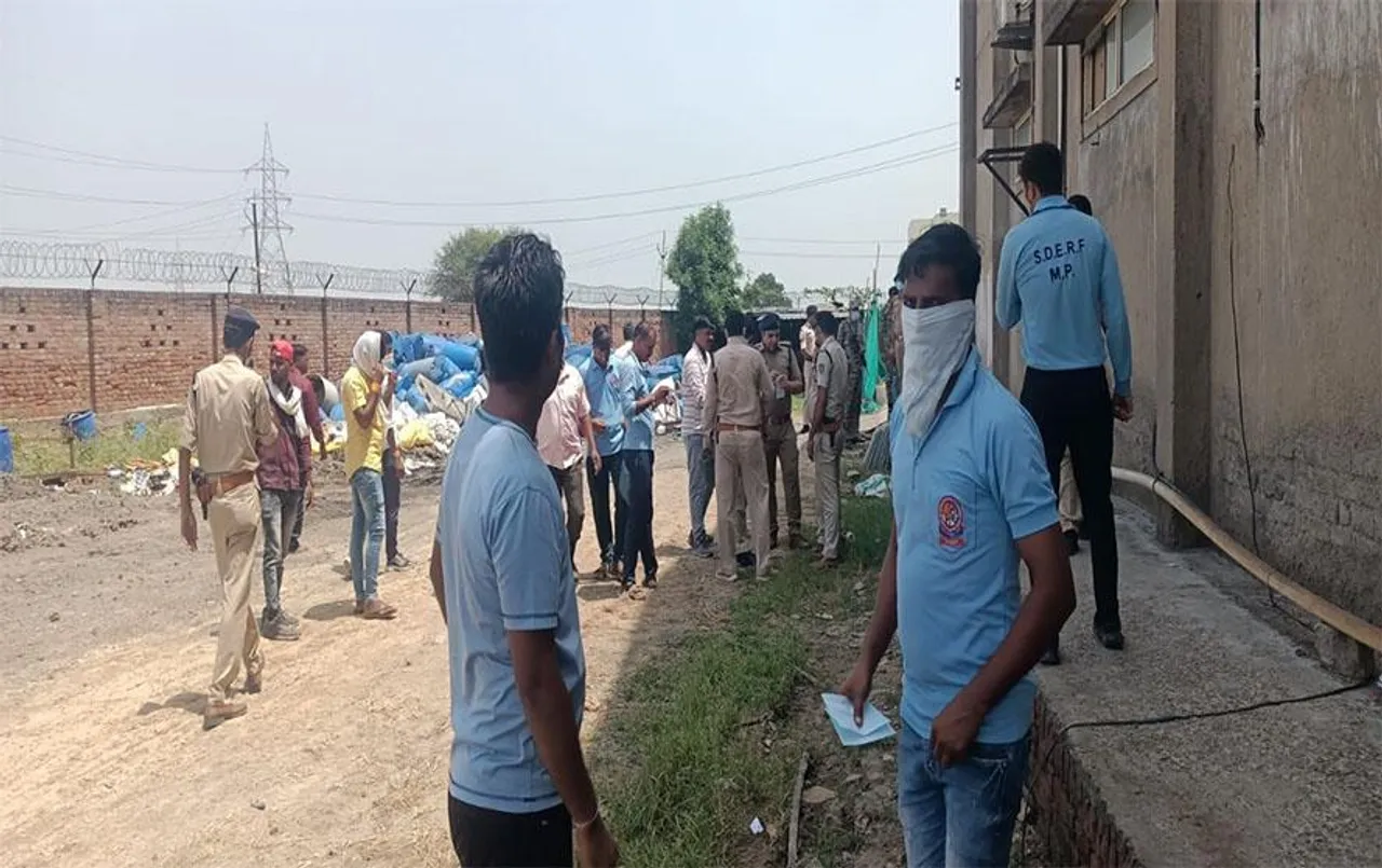 Morena News: साक्षी फूड फैक्ट्री में बड़ा हादसा, सेप्टिक टैंक में डूबे  5 मजदूर