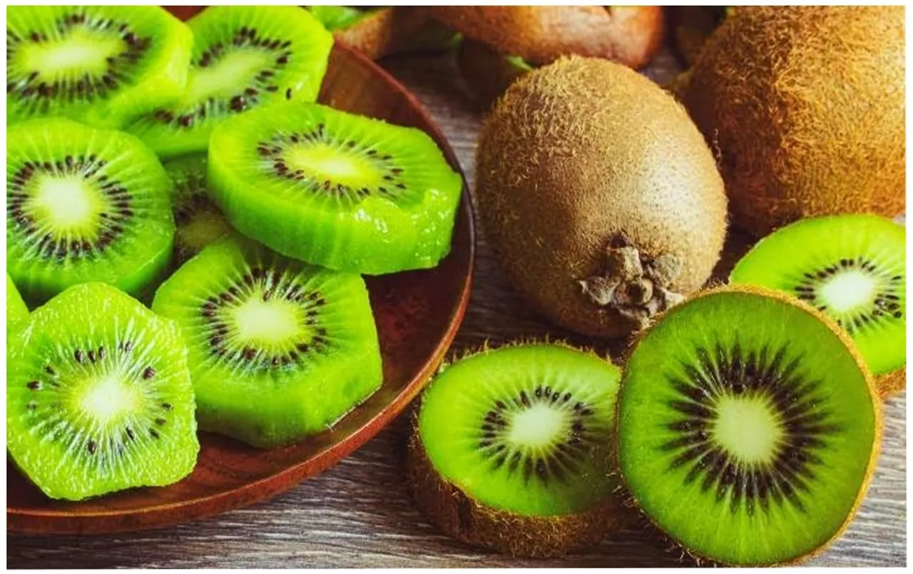 Summer Kiwi Recipe: घर पर जरूर ट्राई करें ये कीवी रेसिपीज, ऐसे करें झटपट तैयार, उंगलियाँ चाटते रह जाएंगे आप