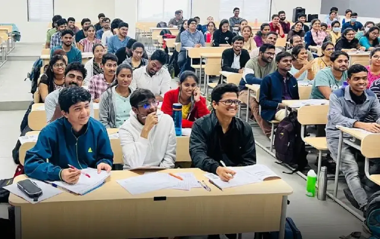 MP News: 16 साल के बच्चों को कोचिंग में नहीं मिलेगी एंट्री, बिना कानून के कैसे होगी कार्रवाई, एसोसिएशन ने रखी ये मांग