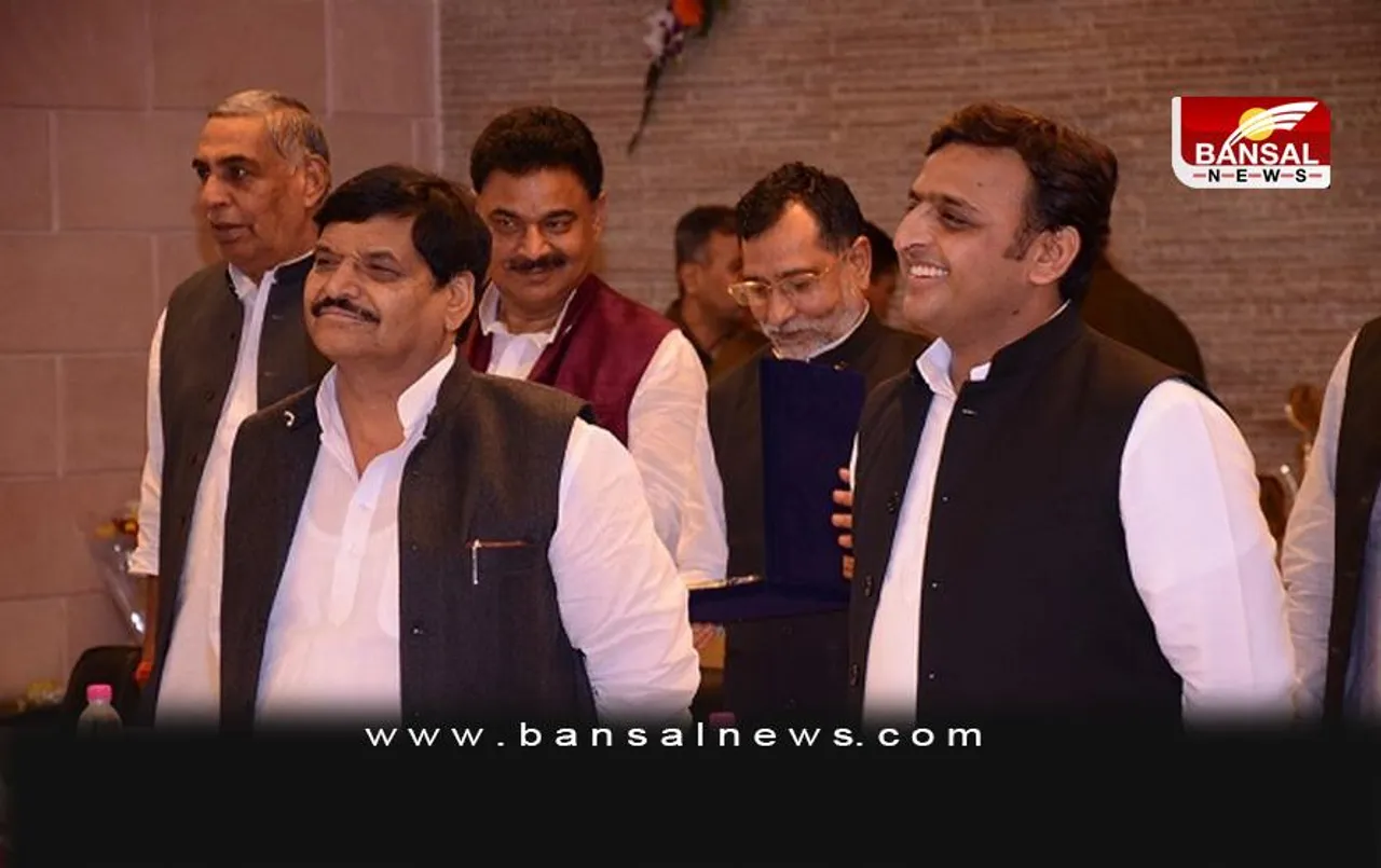 Akhilesh Shivpal Meeting: शिवपाल और अखिलेश की लखनऊ में मुलाकात, क्या चाचा फिर बनेंगे सपा का हिस्सा?