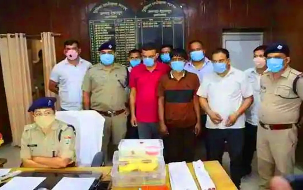 Maharashtra News: अकोला में गोदाम से सिगरेट चोरी करने वाले चार आरोपी गिरफ्तार, जानें पूरा मामला