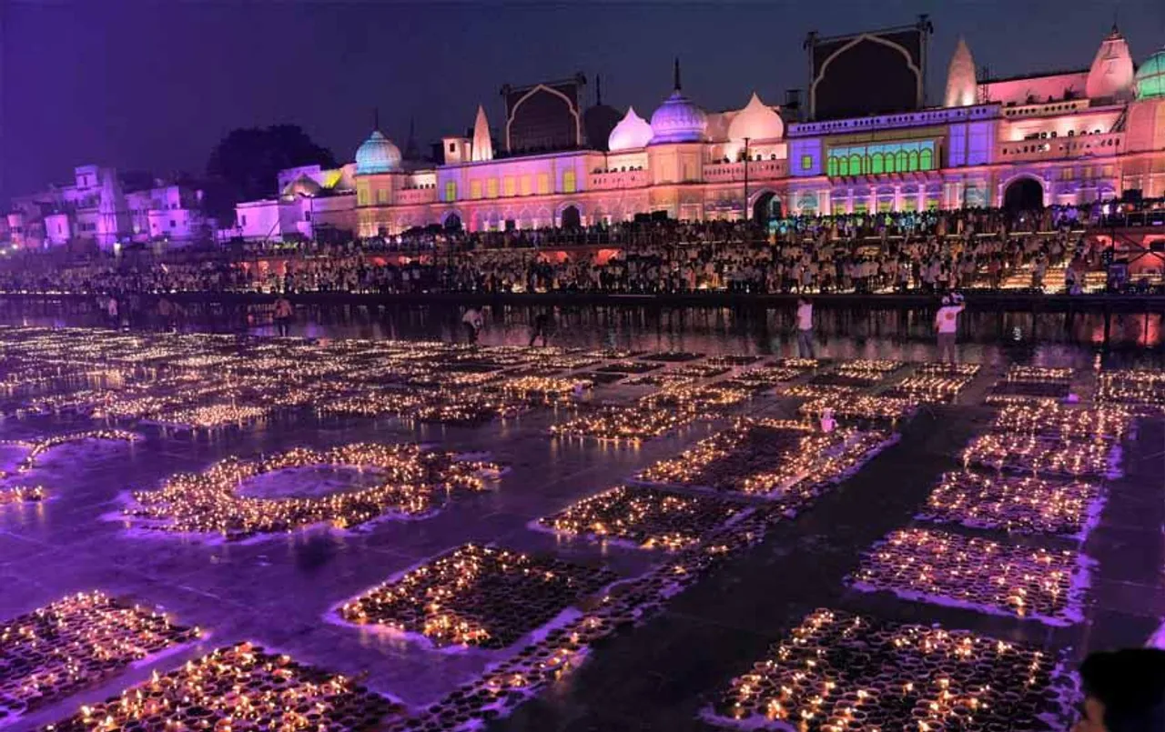 Ayodhya Diwali 2023: अयोध्या में 7वें दीपोत्सव में बना वर्ल्ड रिकॉर्ड, इतने लाख दीपों से रोशन हुई अयोध्या