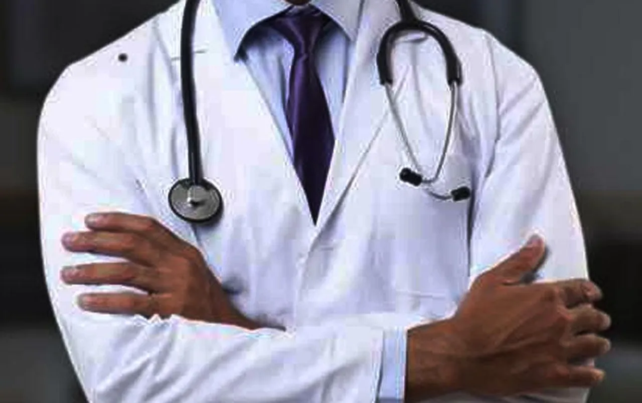 CG News: डॉक्टर्स की हड़ताल से बिगड़ीं स्वास्थ्य सुविधाएं, सरकारी अस्पतालों में ऐसी हैं इमरजेंसी सेवाएं