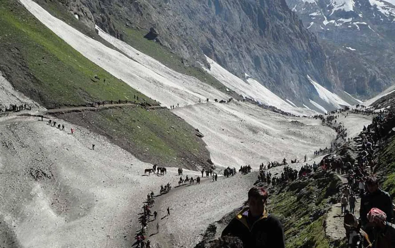Amarnath Yatra 2023: जम्मू आधार शिविर से अमरनाथ यात्रा दिन भर के लिए स्थगित, यहां जानिए कारण