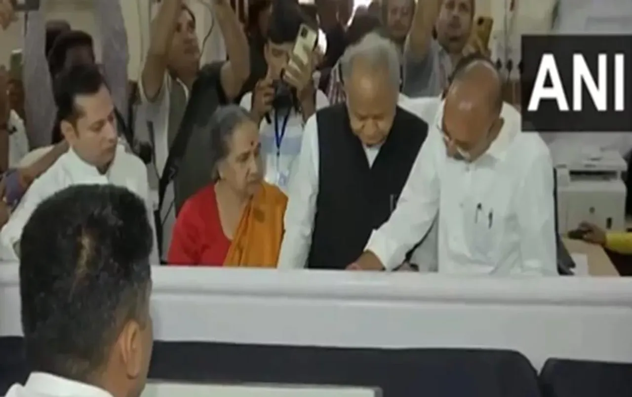 Rajasthan Assembly Elections: सीएम अशोक गहलोत ने सरदारपुरा से दाखिल किया नामांकन, सरदारपुरा सीट से है गहरा नाता