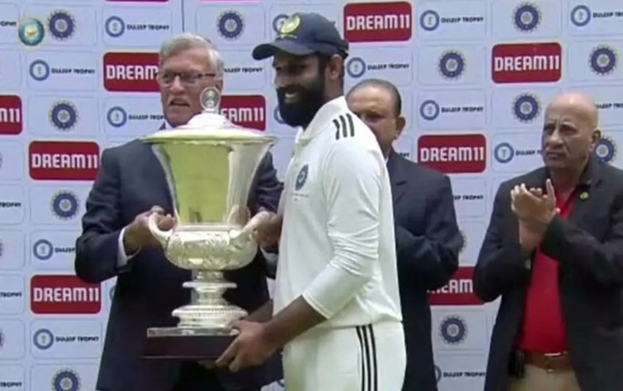 Duleep Trophy: दक्षिण क्षेत्र ने पश्चिम क्षेत्र को 75 रन से हराकर दलीप ट्रॉफी जीती, पढ़ें विस्तार से