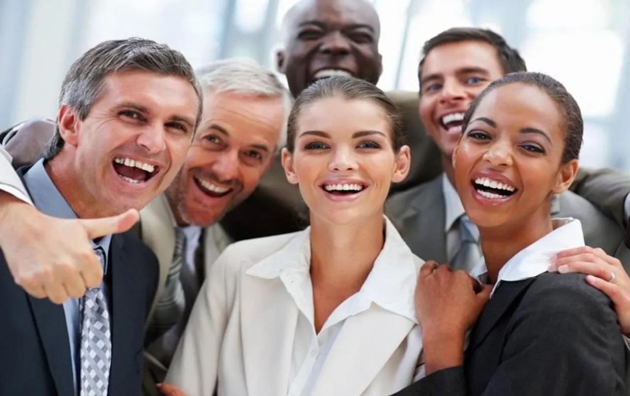 Workplace Friendships: वर्कप्लेस के सहकर्मियों से दोस्ती करनी चाहिए या नहीं? क्या कहता है शोध, यहां जानें