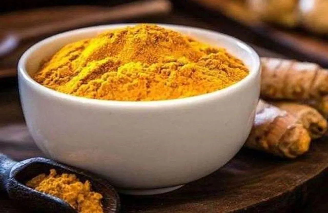 Haldi ke Upay: हल्दी के उपाय बदल देंगे आपकी जिंदगी, दूर होगी हर समस्या, ये है करने का तरीका