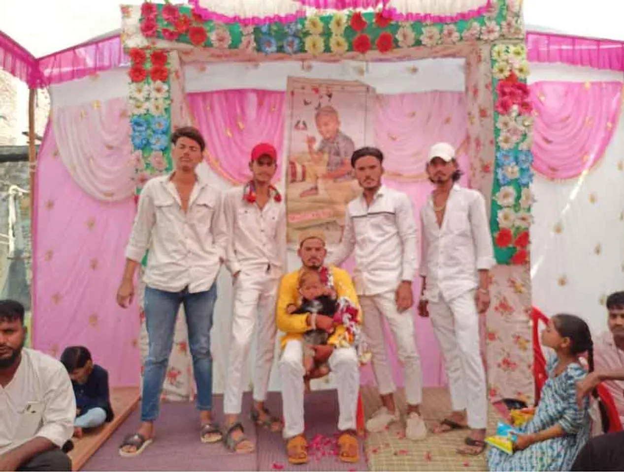 Barwani News: मुस्लिम युवक की बारात में हनुमान चालीसा का पाठ सुनकर चौंके लोग, फिर ऐसे दिया रिएक्शन!