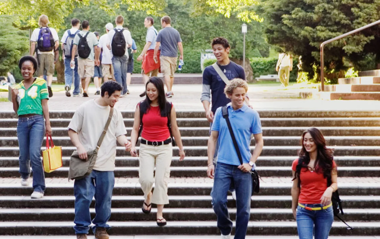 Online College Admission: इस बार अलग होगी एडमिशन की प्रोसेस, रजिस्ट्रेशन के समय मिलेगा बिजनेस या जॉब चुनने का मौका