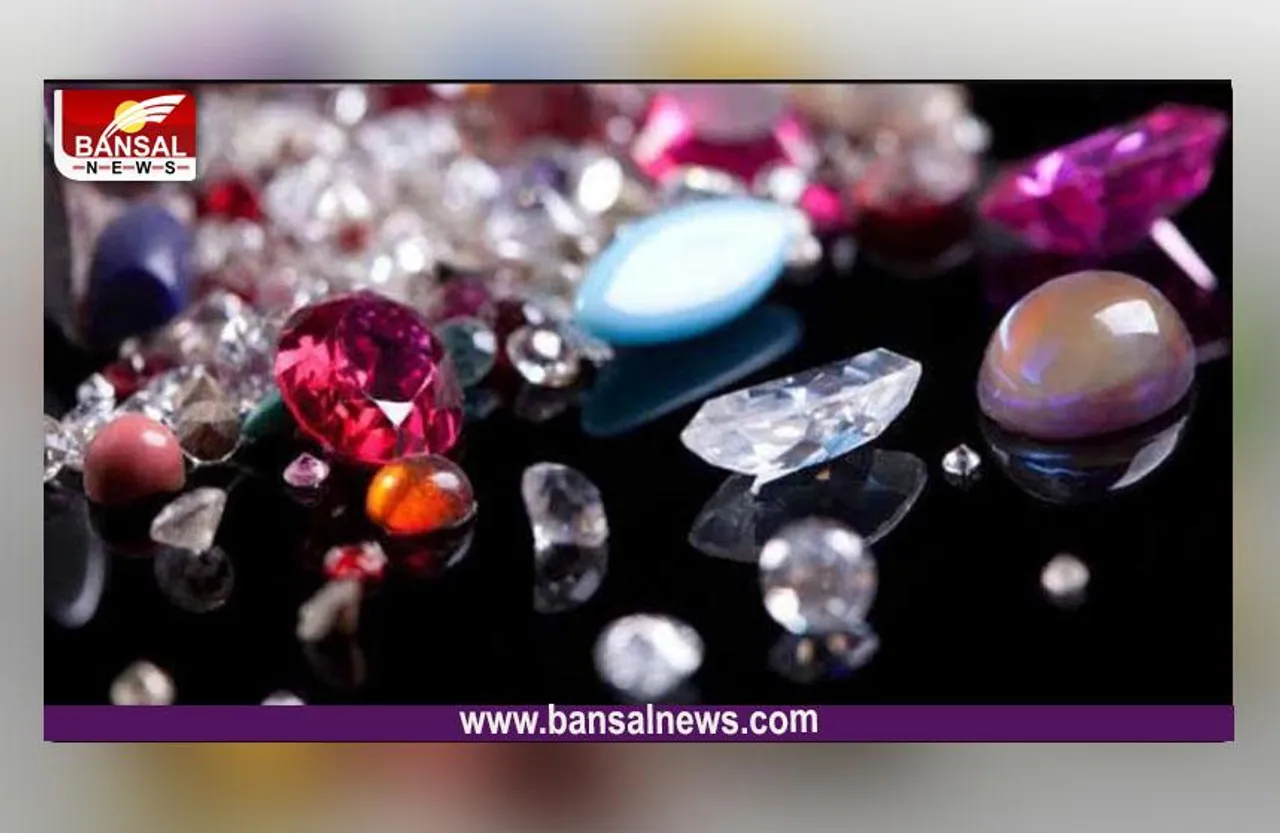 Ratna Shastra: राशि के अनुसार धन प्राप्ति के लिए कौन सा रत्न होगा शुभ, क्या कहता है रत्न शास्त्र
