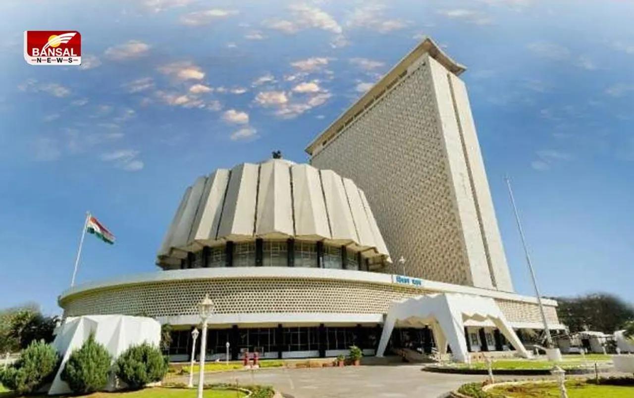 Maharashtra Winter Session 2022:  विपक्षी दलों का जोरदार हंगामा, मुख्यमंत्री के इस्तीफे की मांग