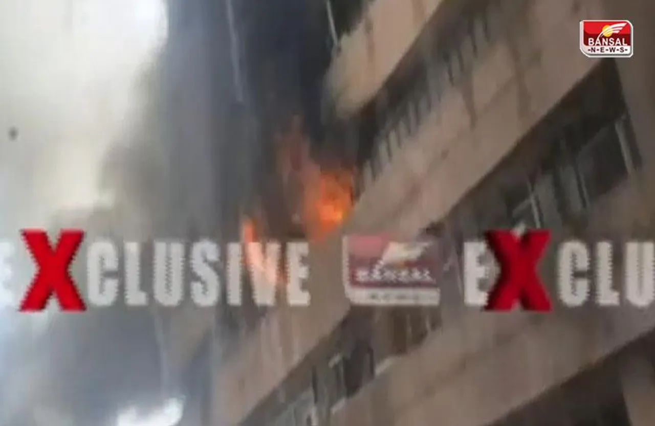 MP भोपाल के सतपुड़ा भवन के तीसरी मंजिल में लगी भयानक आग, चौथी मंजिल तक पहुंच गई