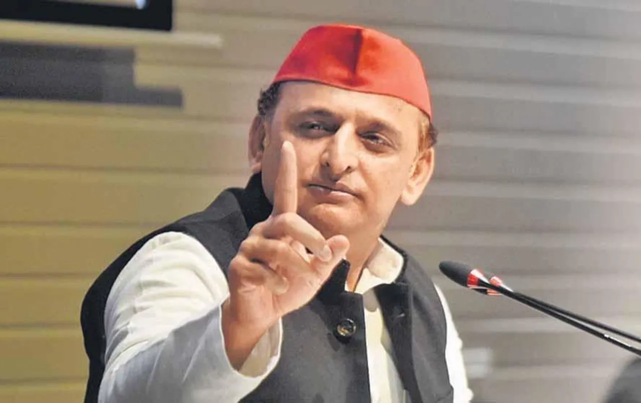 Akhilesh Yadav Attacks On Yogi: अखिलेश यादव का योगी सरकार पर हमला, सिर्फ गरीबों के घर गिरा रहा है सीएम का बुलडोजर