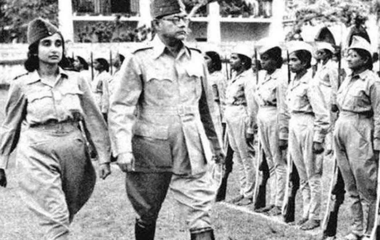 Today History: आज के दिन ही नेताजी ने बनाई थी आजाद हिंद सरकार, जानिए आज की अन्य महत्वपूर्ण घटनाएं