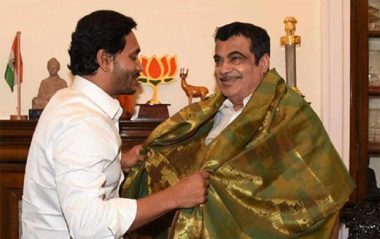 Y. S. Jagan Mohan Reddy : आंध्र प्रदेश के मुख्यमंत्री ने गडकरी और अन्य केंद्रीय मंत्रियों से नई दिल्ली में मुलाकात की