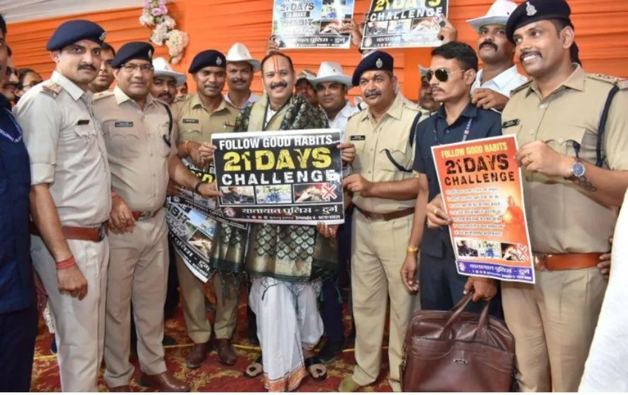 प्रदीप मिश्रा की वाहन चालकों से अपील: दुर्ग में शिव महापुराण कथा के दौरान फॉलो गुड हैबिट्स अभियान के बारे में ये कहा