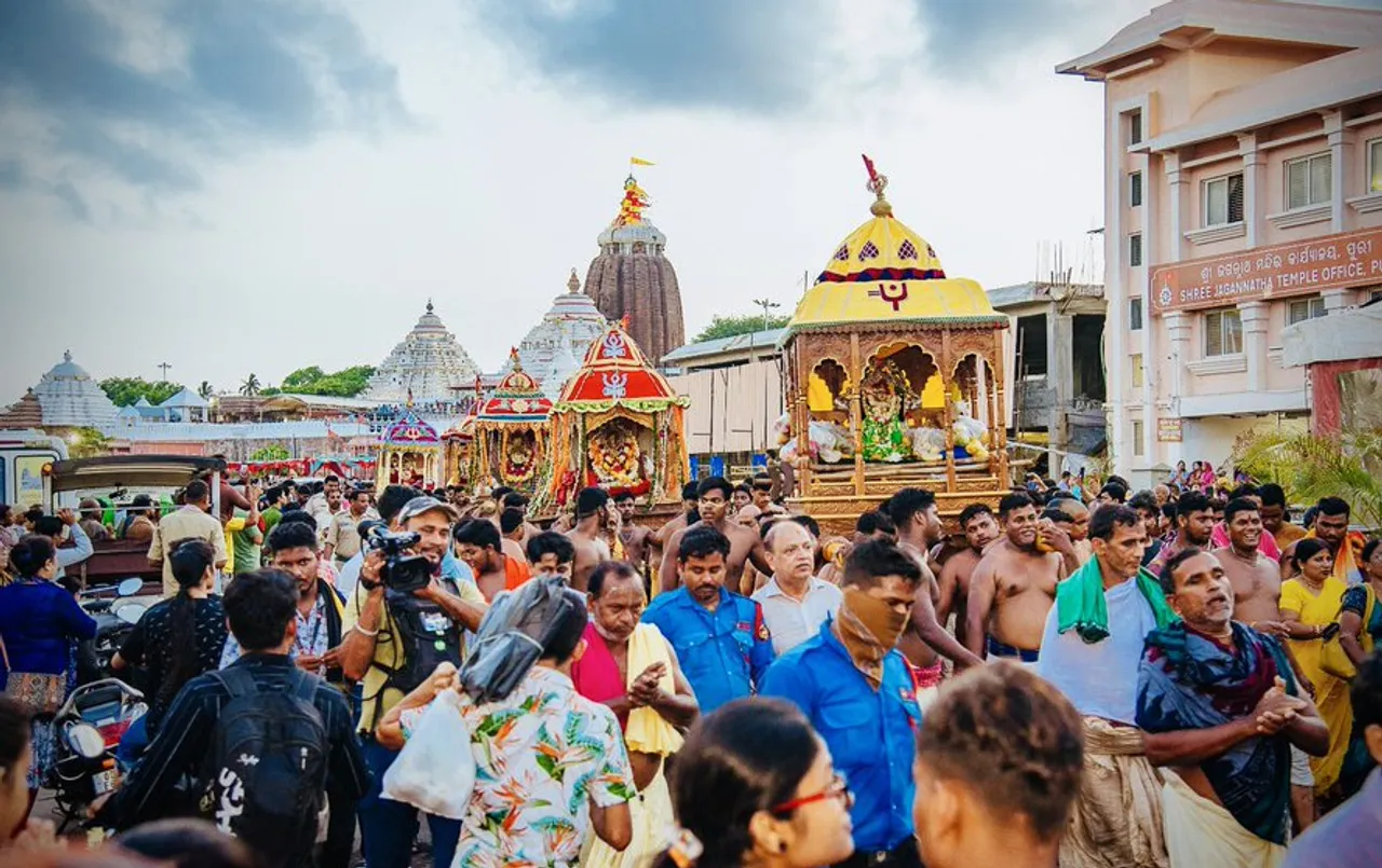 Jagannath Chandan Yatra: जगन्नाथ के चंदन यात्रा उत्सव में पटाखों के ढेर में विस्फोट, 15 लोग झुलसे