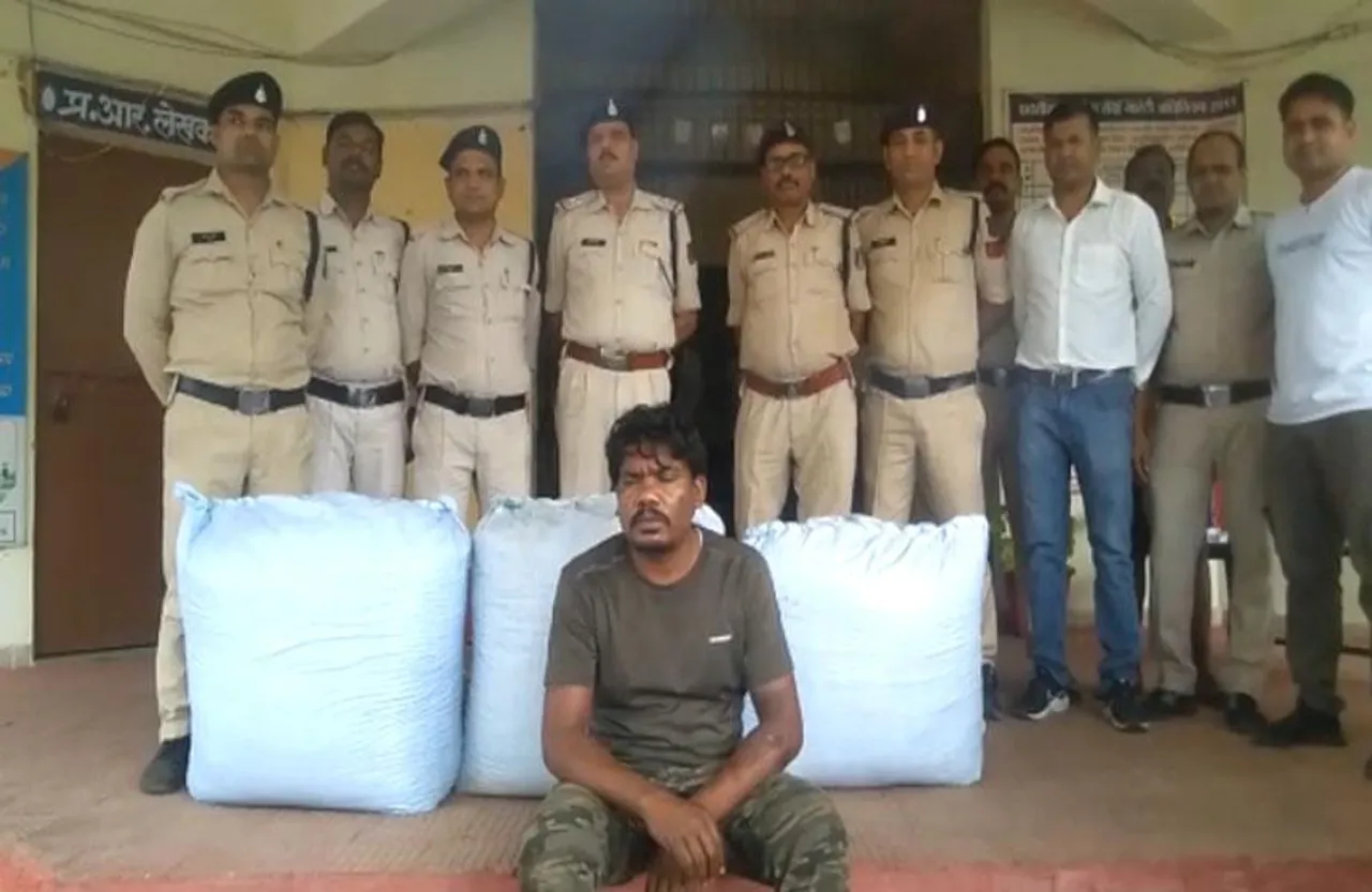Chhattisgarh: खड़गवां पुलिस को मिली बड़ी सफलता, 110 किलो गांजे के साथ तस्कर गिरफ्तार