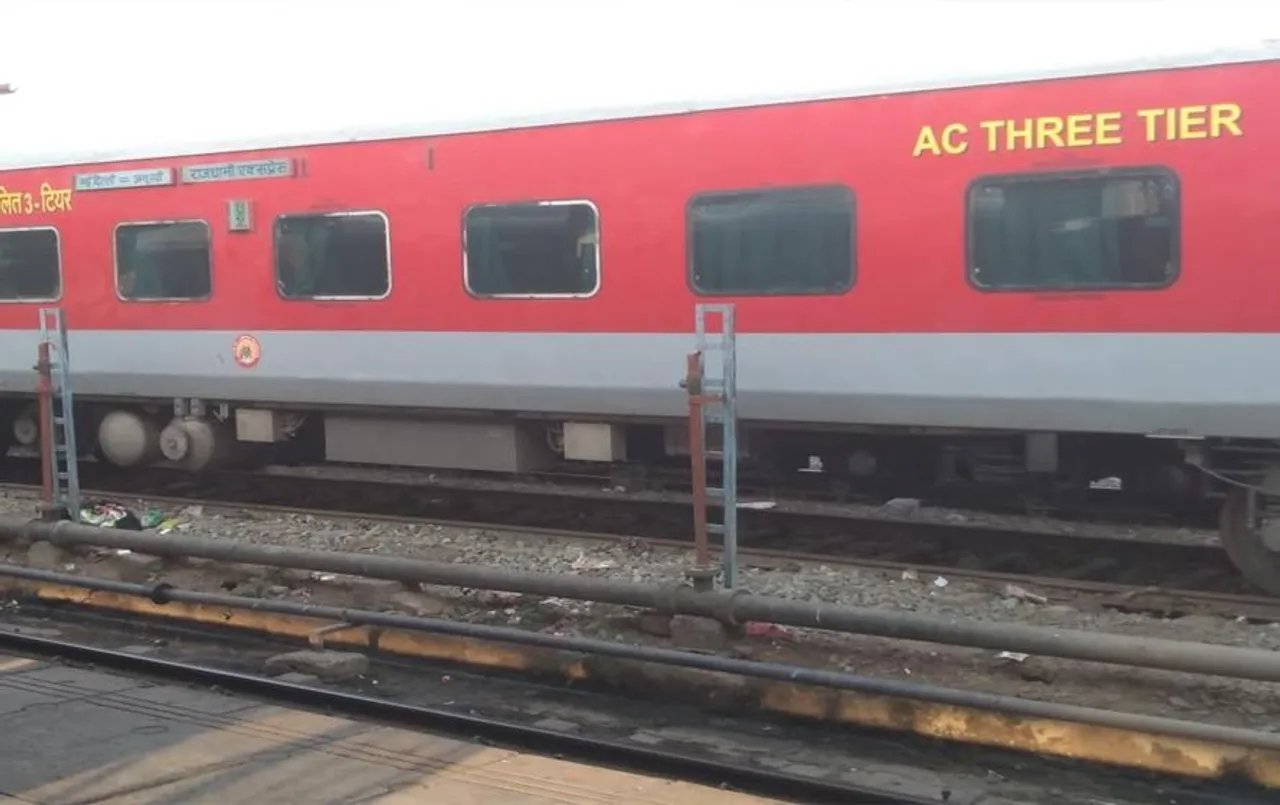 Chandigarh News: सोनीपत में हाई लेवल जांच, दिल्ली-जम्मू तवी राजधानी एक्सप्रेस में  मिली थी ‘बम’ की धमकी