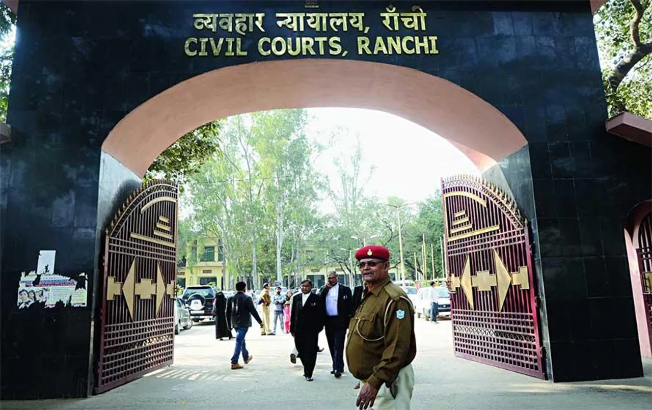 Ranchi News: चारा घोटाला मामले में आया न्यायालय का फैसला, 52 दोषियों को सजा 35 हुए बरी