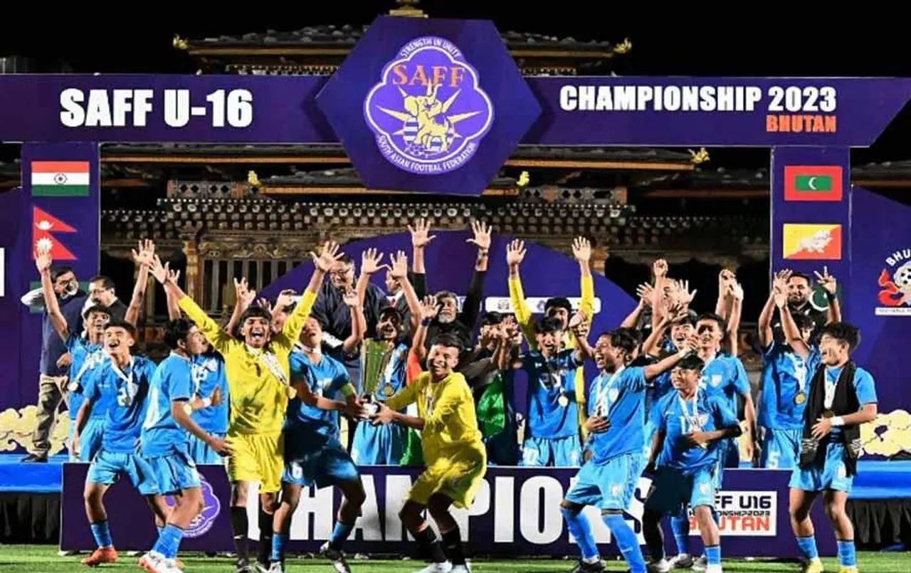SAFF U-16 Championships: भारत ने बांग्लादेश को फाइनल दी करारी हार, जानें पूरी खबर