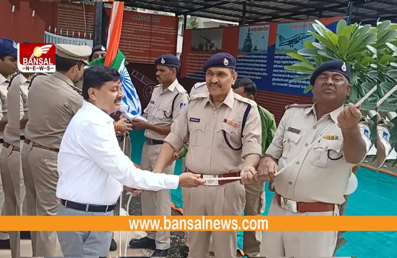 Shajapur News: शाजापुर देश का मान बढ़ा रहा है, 75 फीट ऊंचा झंडा लगाया